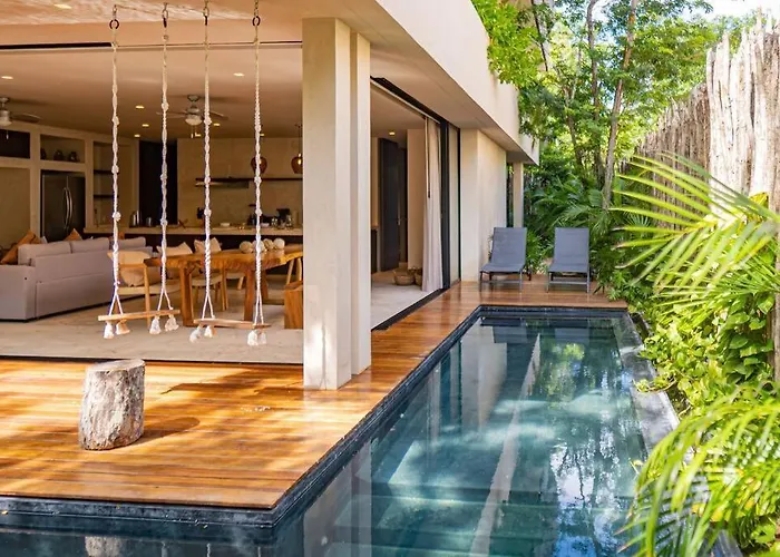Essentia Luxury Jungle 2Br With Private Pool