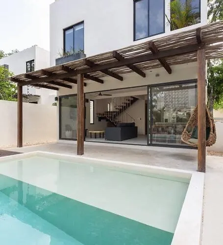 Jungle Chic 3 Bedroom Villa
