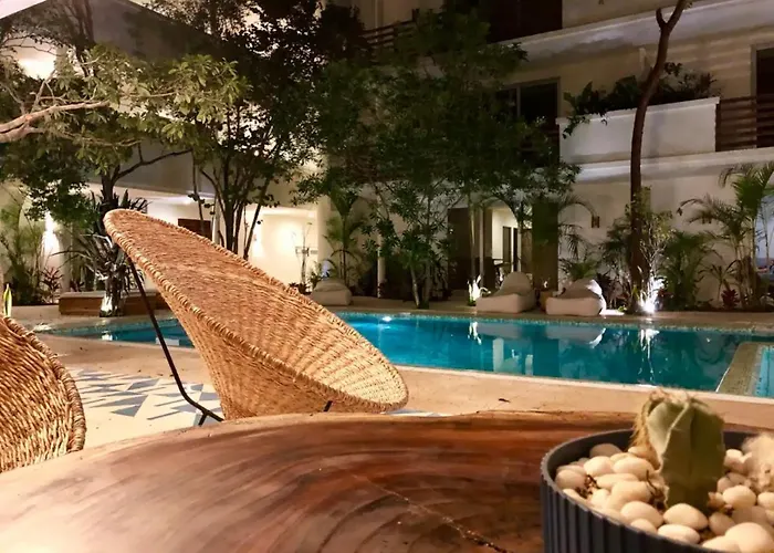 ☆ Location & Comfort ☆ Jacuzzi ☆ Luxury Condo