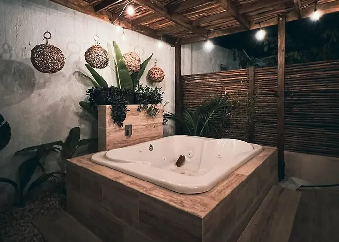 -Maha Tulum, Luxury Apartment Jacuzzi
