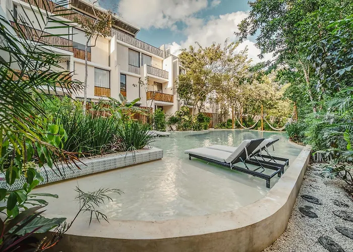 Amazing New Pent House With Private Pool!!