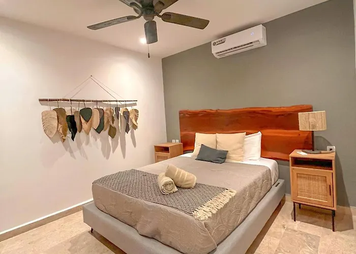 Elegant Room With Private Bathroom In Luxury Penthouse