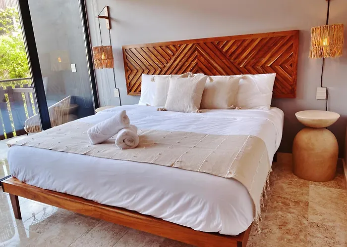 1 Bedroom Apartment 1 Mile From Beach