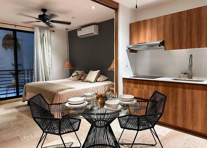 King Studio With Rooftop Pool And Gym