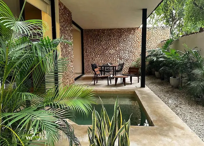 Spacious 2 Bedroom Apartment With Private Pool Top Amenities