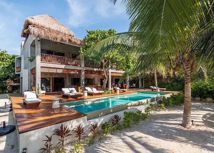 Beachfront Tankah 3 Villa For 18 Guests!