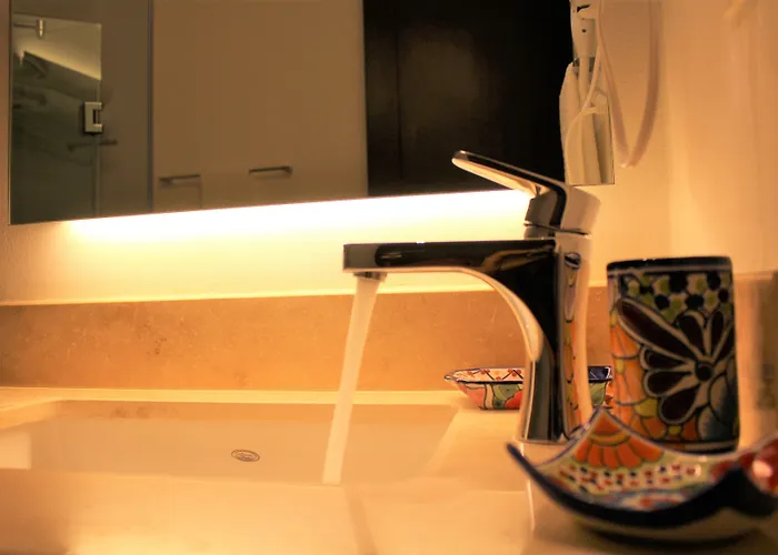 High-End Comfort 2Br Condo With Pool Access By Happy Address