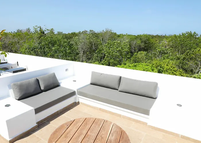 Martiki Condo 2 Bedroom Sleeps 4