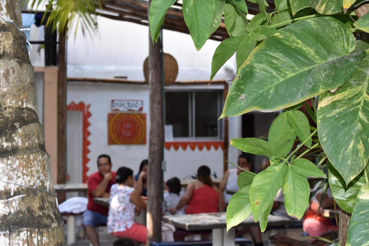 Acomodação com café da manhã  Lobo 2*