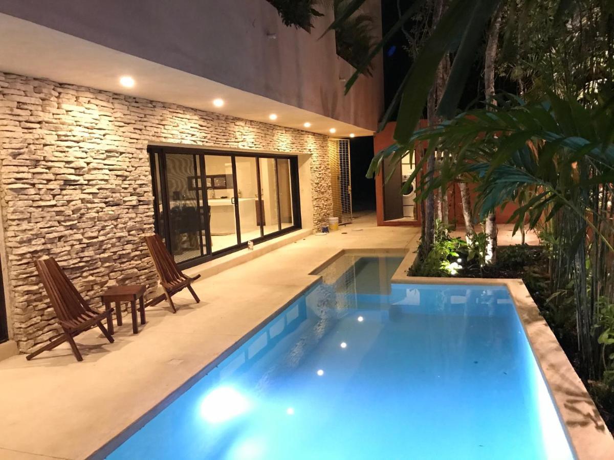 Mayas Villa *