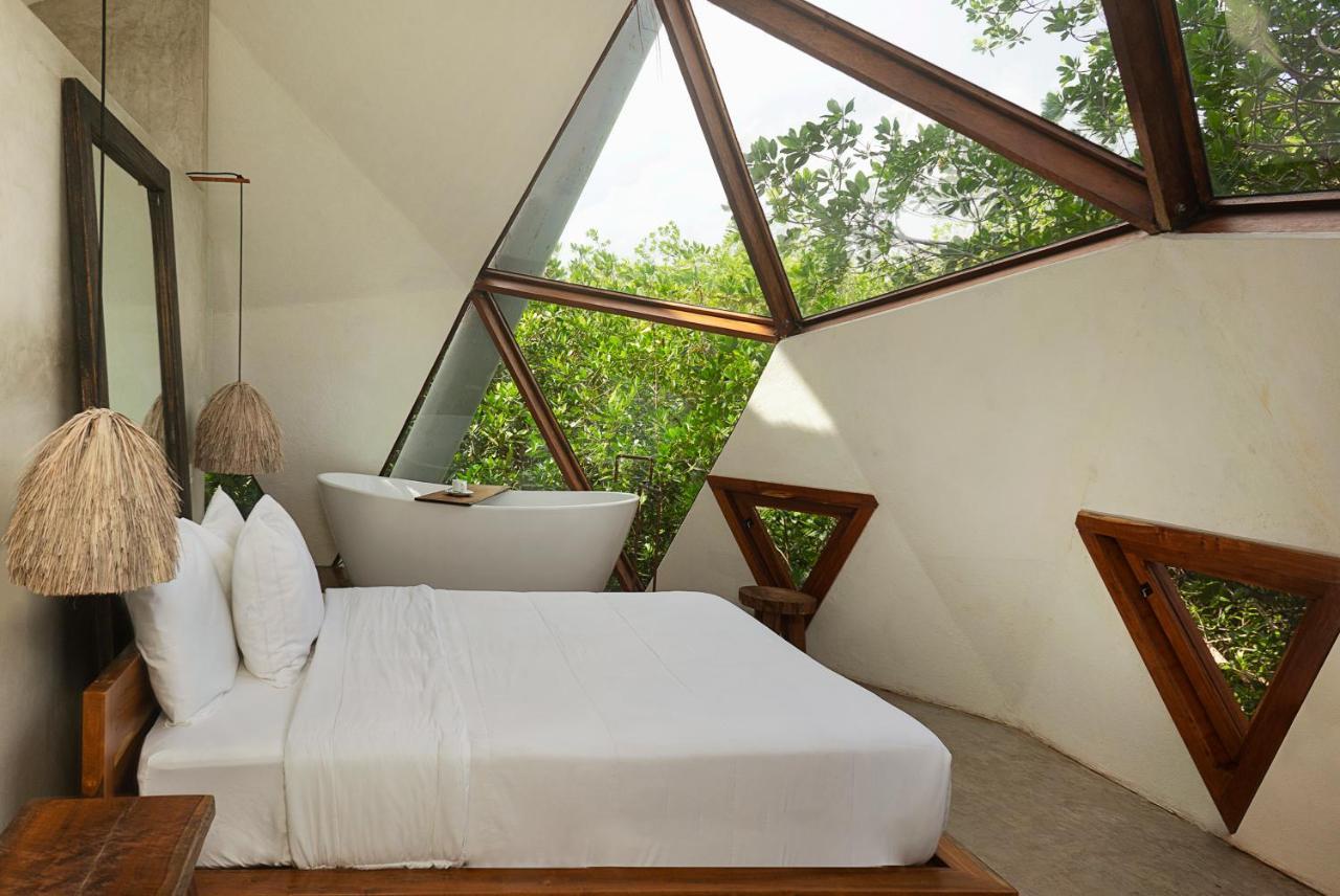 Mamasan Treehouses & Hotel 4*