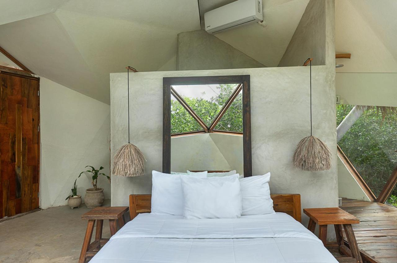 Mamasan Treehouses & Hotel Tulum