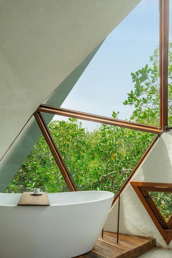 Mamasan Treehouses & Hotel