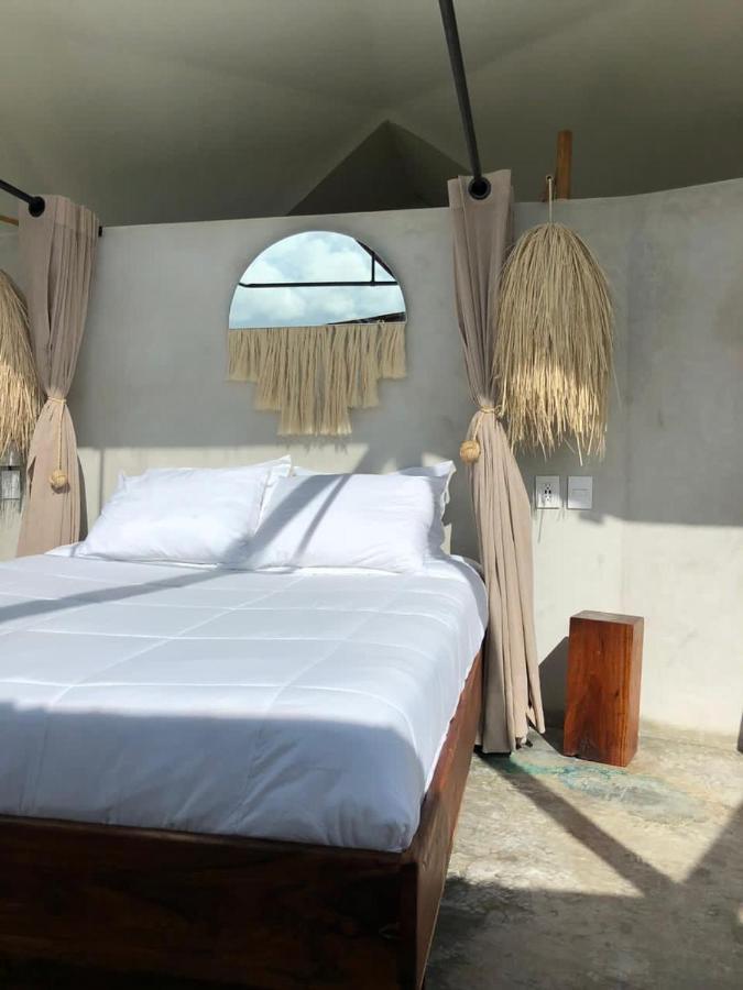 Mamasan Treehouses &