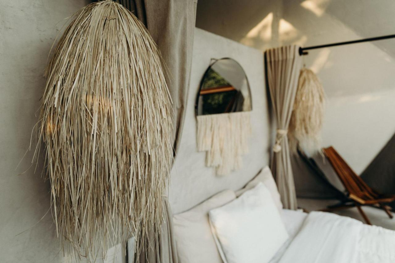 Mamasan Treehouses &