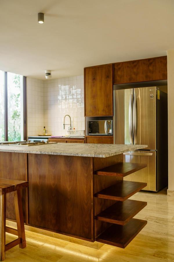 205 Perfect Location 3 Bedrooms Apartment