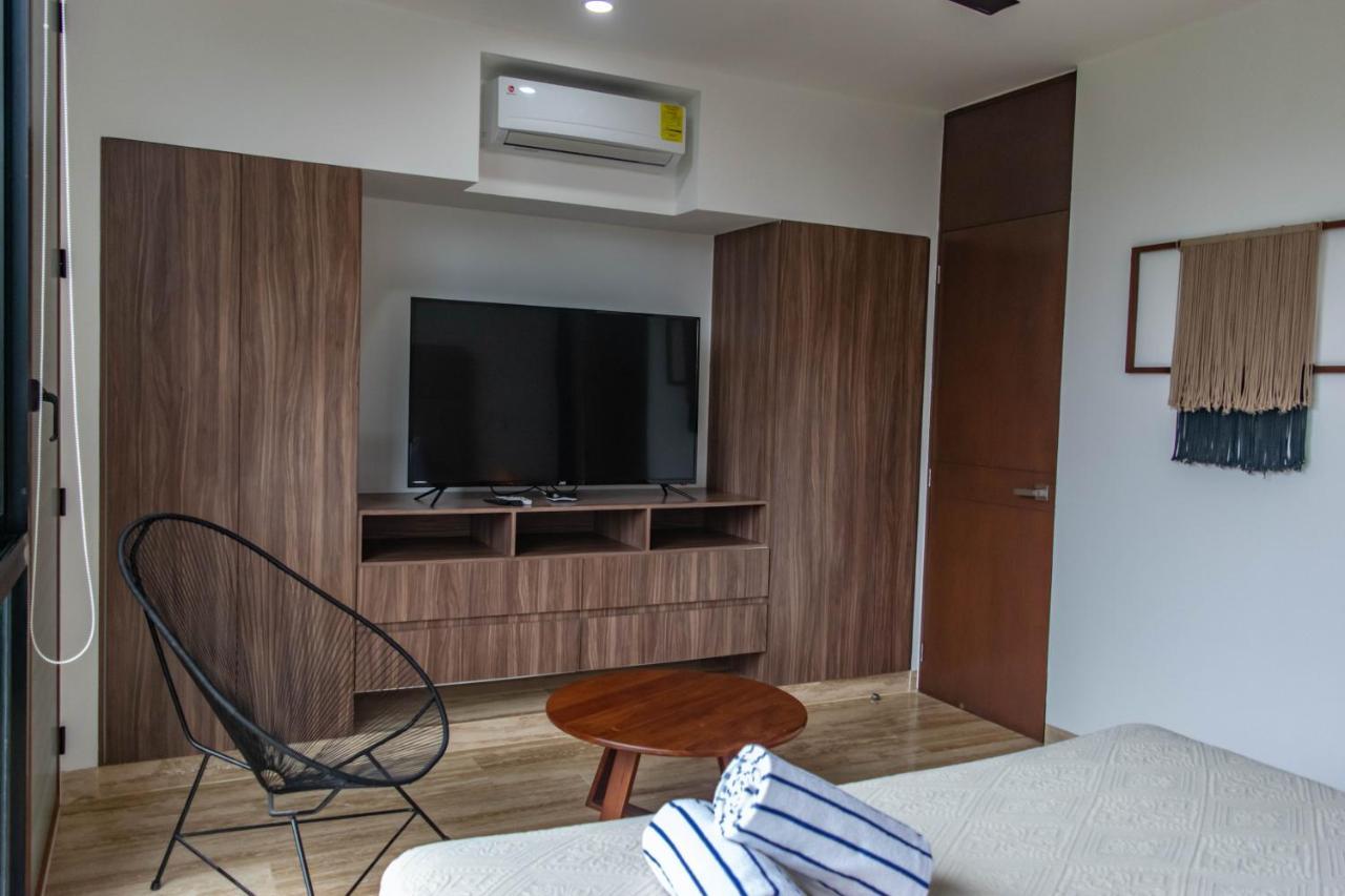 Aparthotel Amira 3*