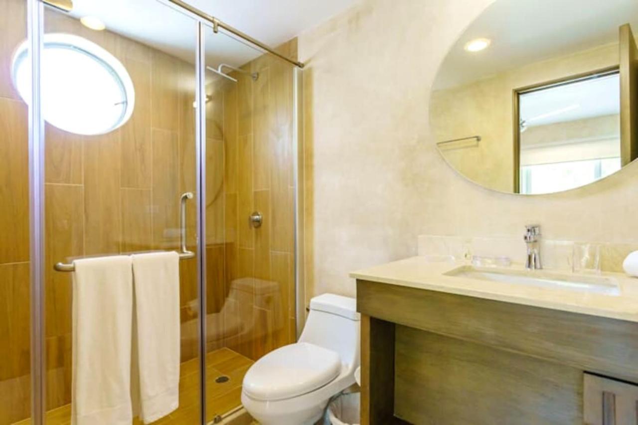 Charming Nature-inspired With Sultry Surroundings By Stella Apartment