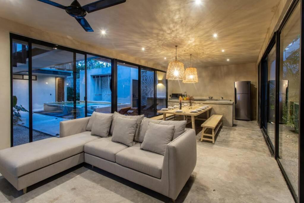 Maracuyá: With 3 Jacuzzi, Private Pool, Chef&spa Tulum