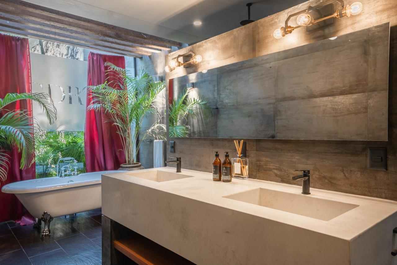 Casa Don Rey Luxury Mansion Design & Architecture 10 Br Holiday home Tulum
