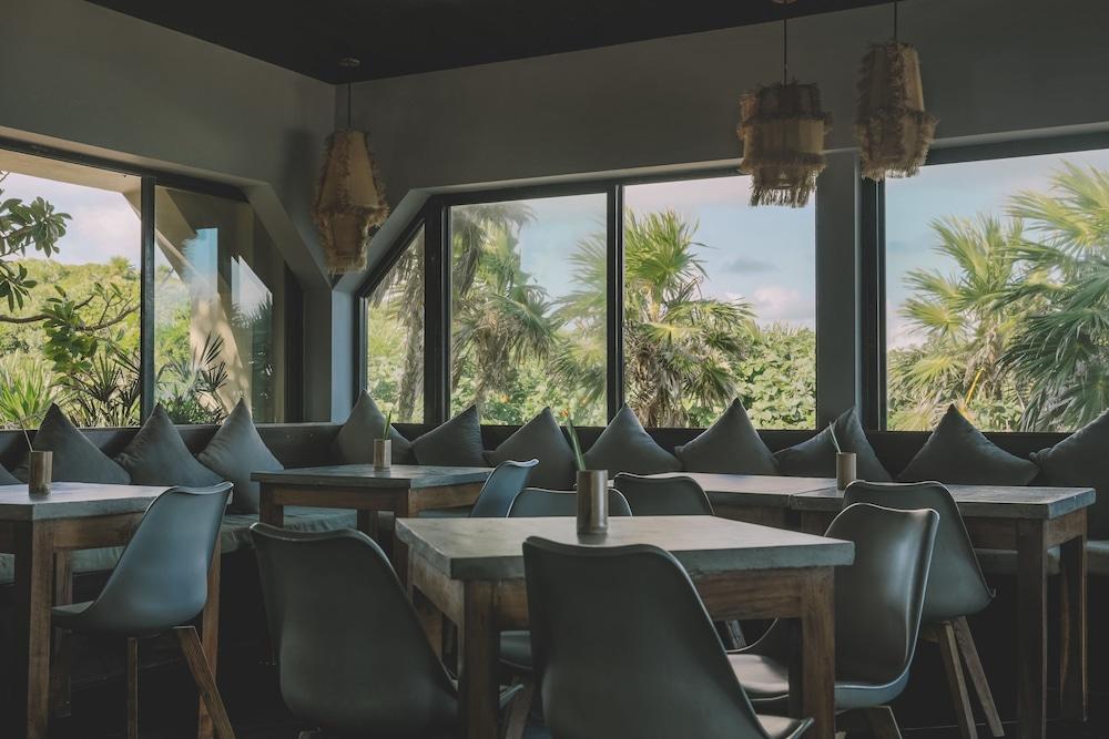 Mezzanine By La Zebra, An Slh (adults Only) Hotel