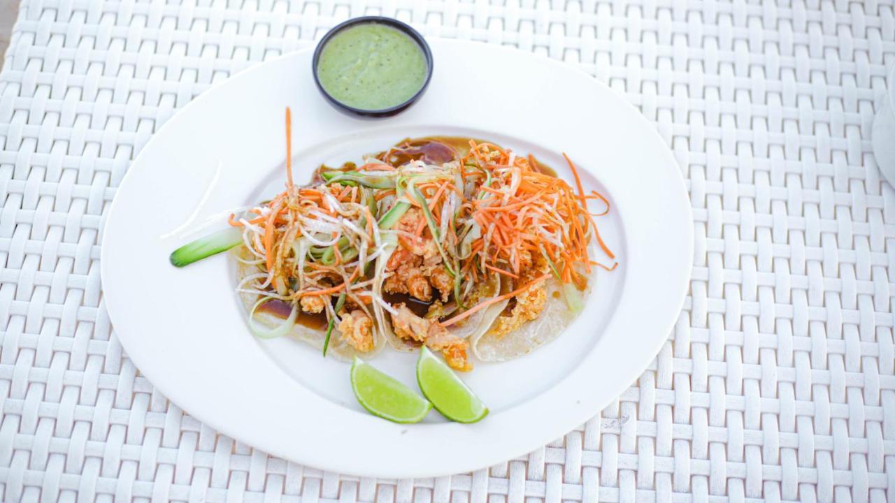 Hotel Estrellas - Located At The Party Zone 4*