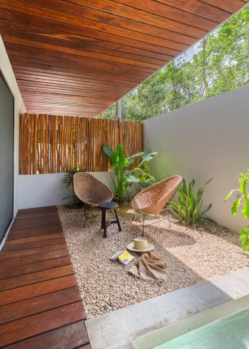 Jungle 1 Bedroom + Private Pool + Garden Apartment