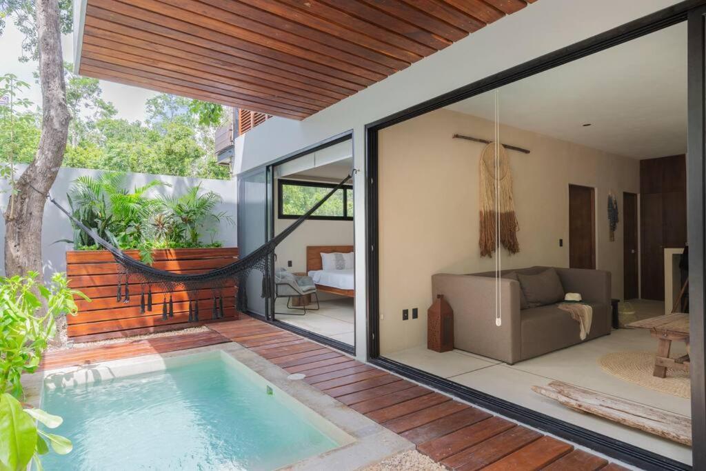 Jungle 1 Bedroom + Private Pool + Garden Apartment *