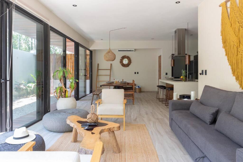 Luxury 1 Bedroom With Garden And Private Pool *