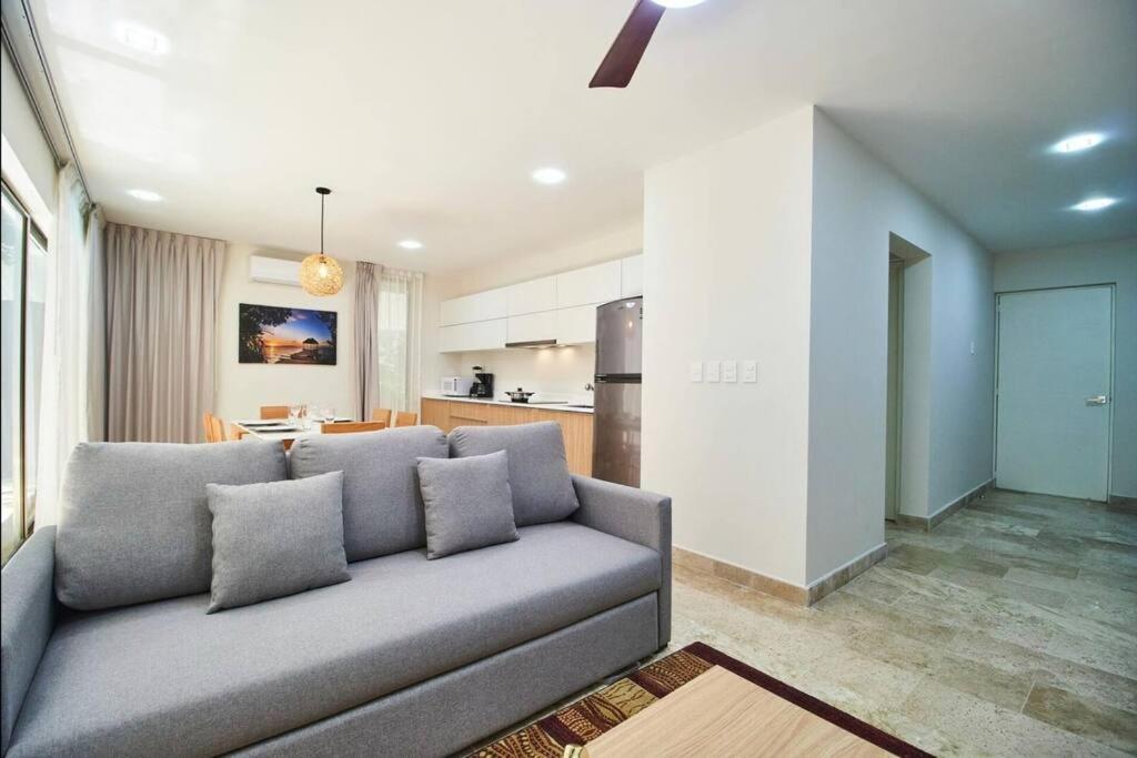 Sherlock - Swim Up & Gym & Club Access Tulum