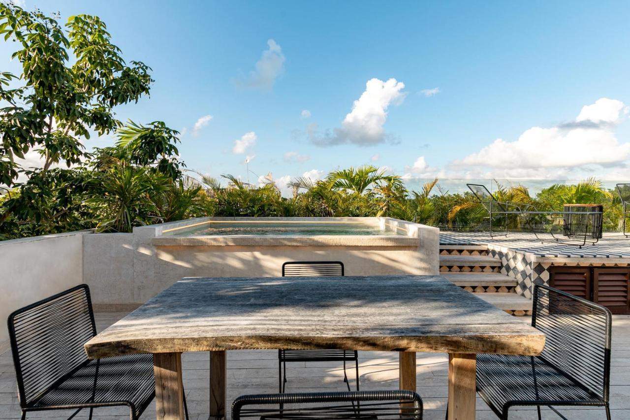 407 Stunning Penthouse For 2 Apartment