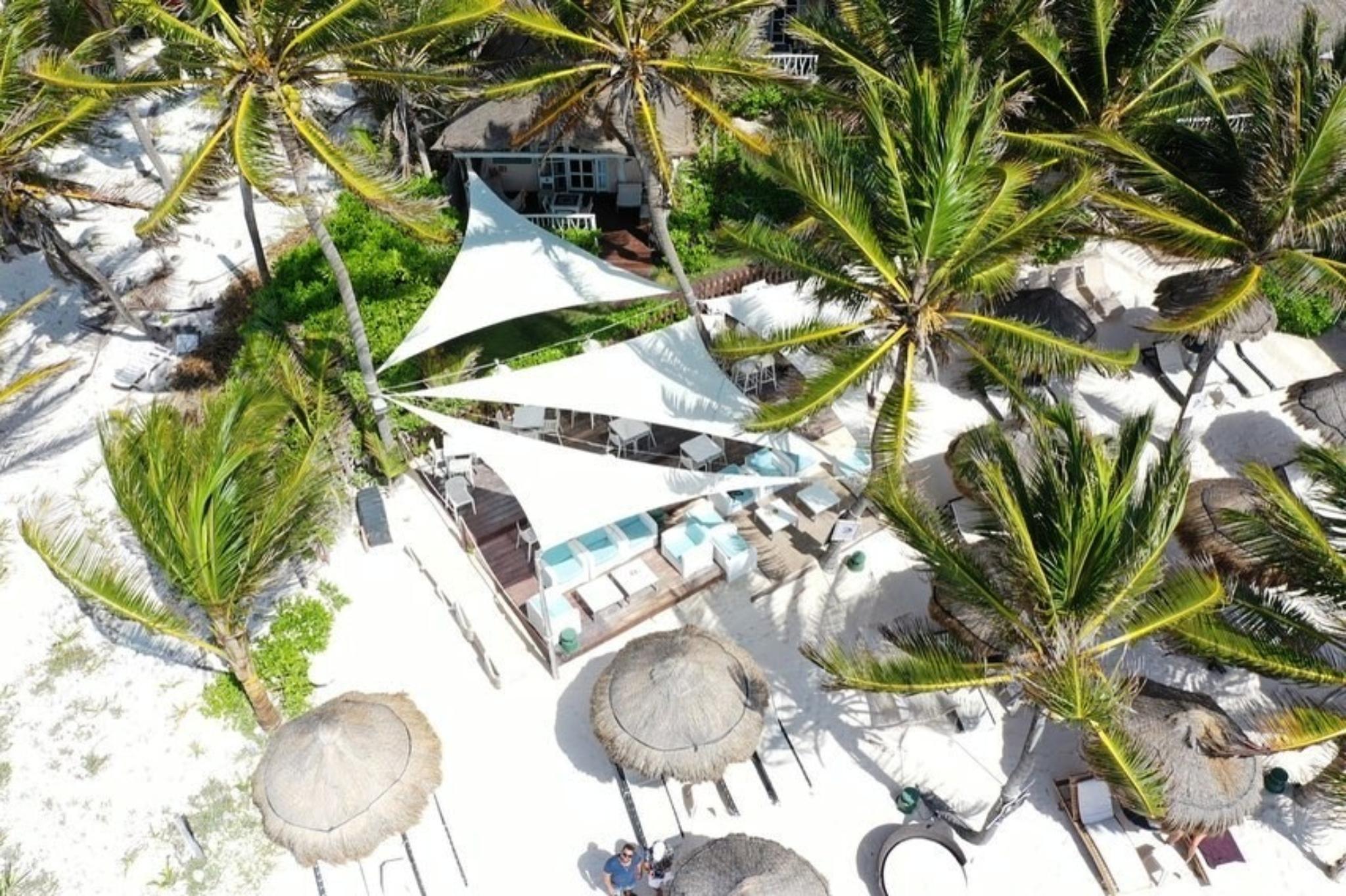 Estrellas - Located At The Party Zone Tulum