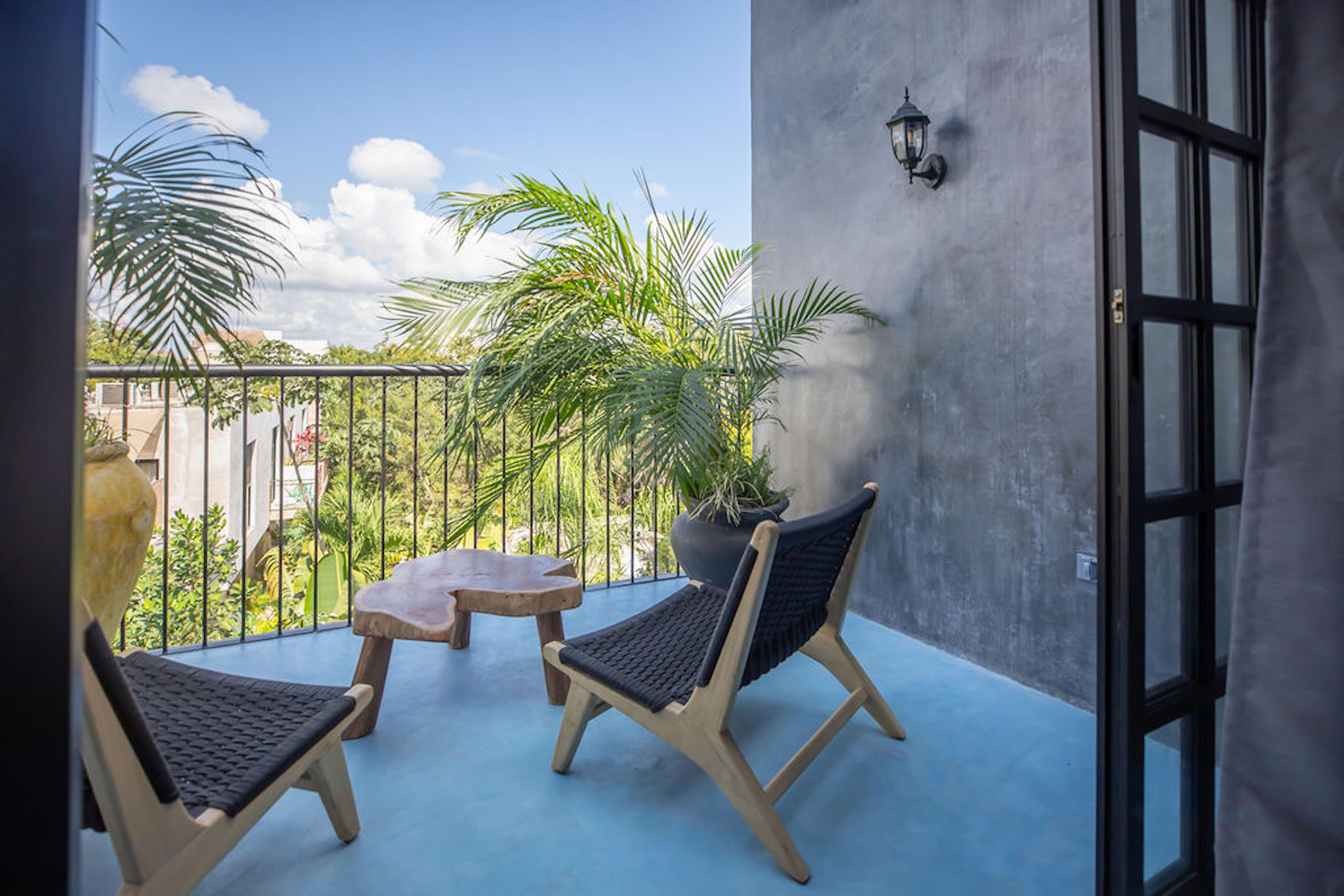 Turquoise (adults Only) 3*