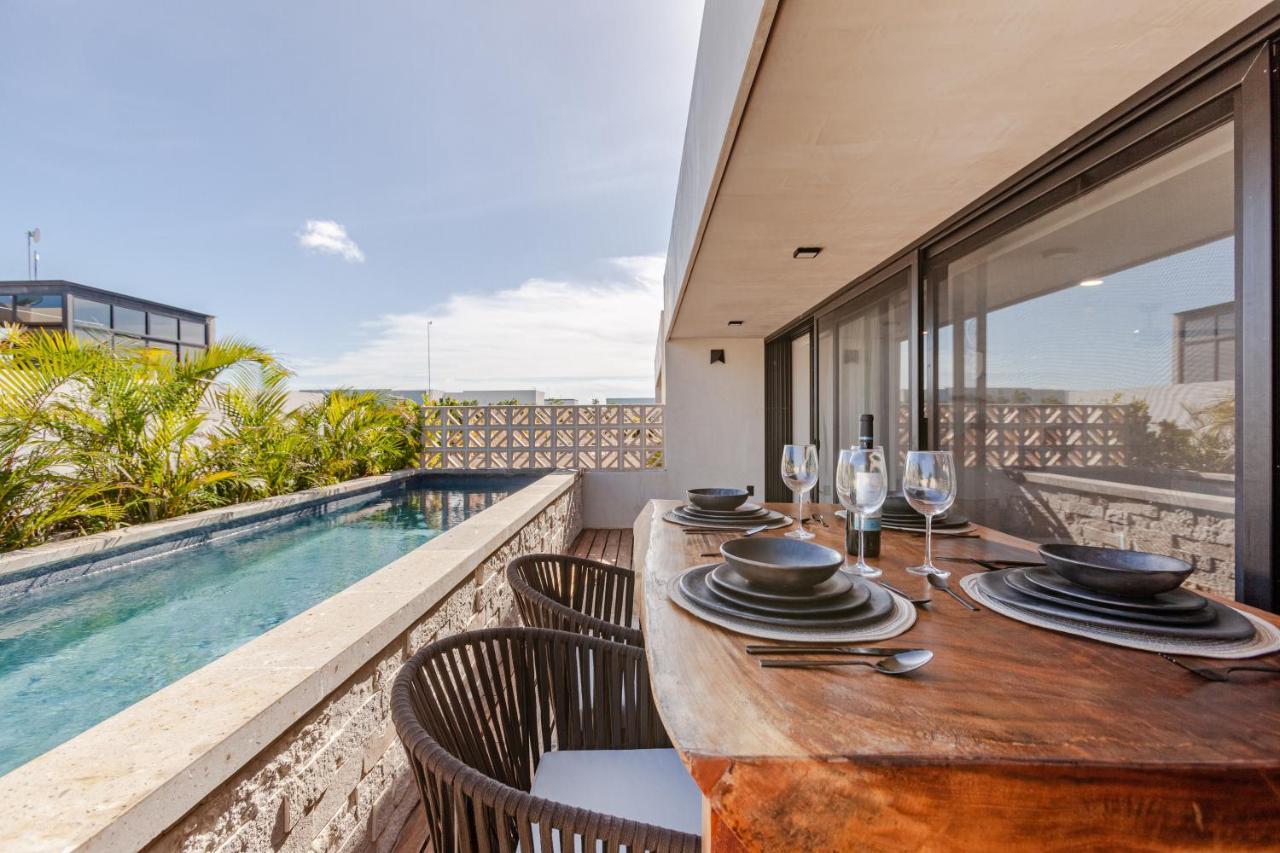 Aru Luxury - Private Pools *