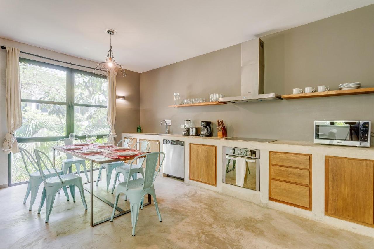 Chic In The Heart Of By Stella *