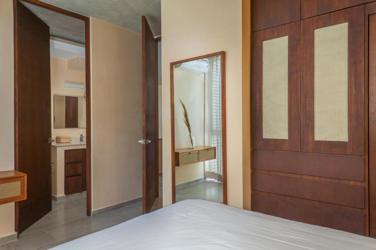 Apartment 2 Bedbath Private Rooftop & Pool For 6 *