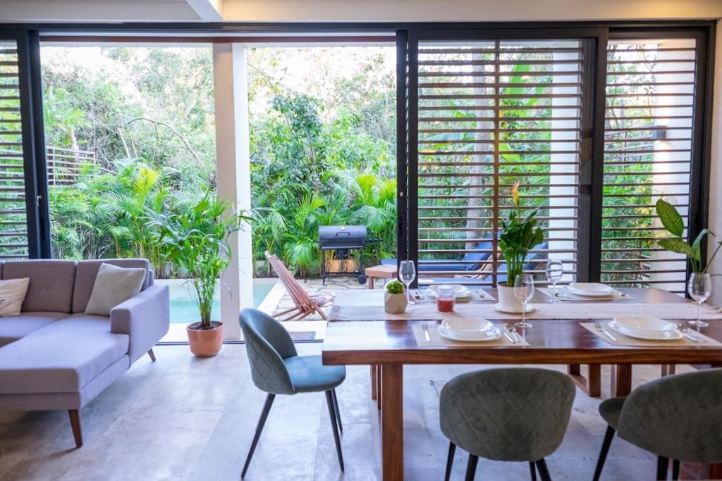 Exquisite Jungle W/private Pool! *