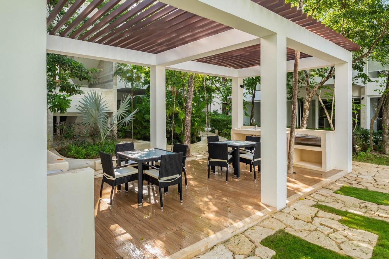 Quiet 2br In With Pool Spacious Patio Gym Apartment