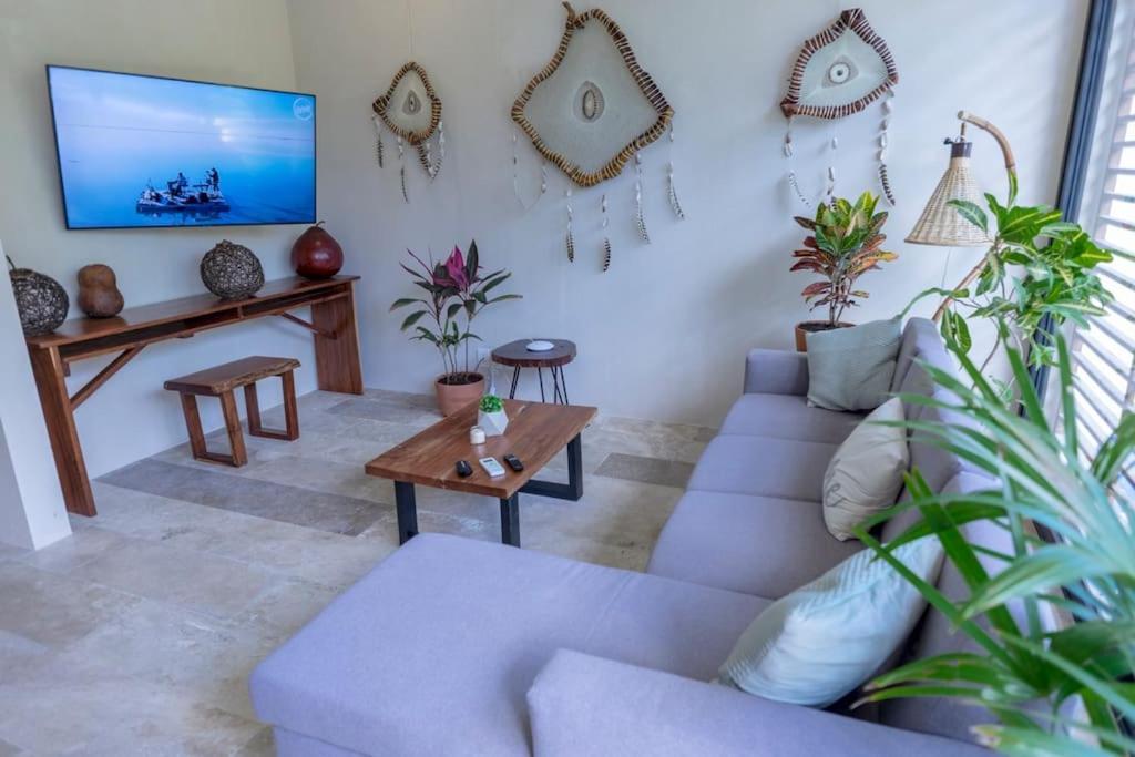 Apartment Exquisite Jungle W/private Pool!