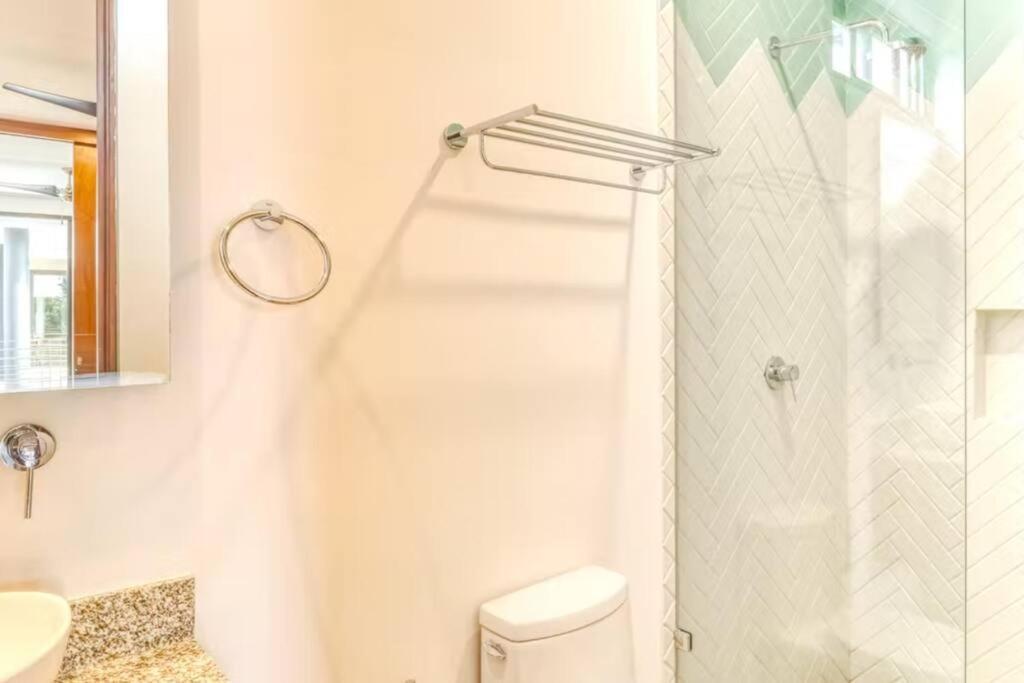 Apartment 308 Amena Modern Penthouse W/gym And Private Pool&rooftop