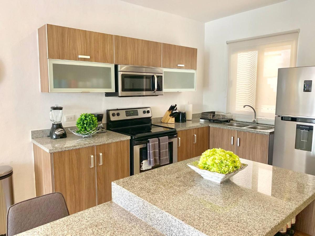Sleeps 4-6-amazing 2 Bedroom Ph With Bbq Jacuzzi Apartment *