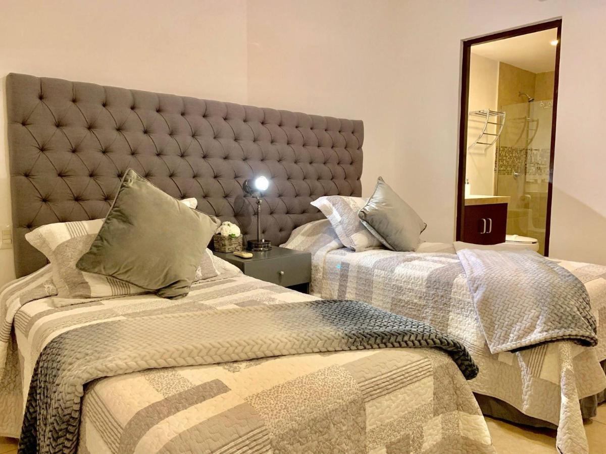 Apartment Sleeps 4-6-amazing 2 Bedroom Ph With Bbq Jacuzzi *