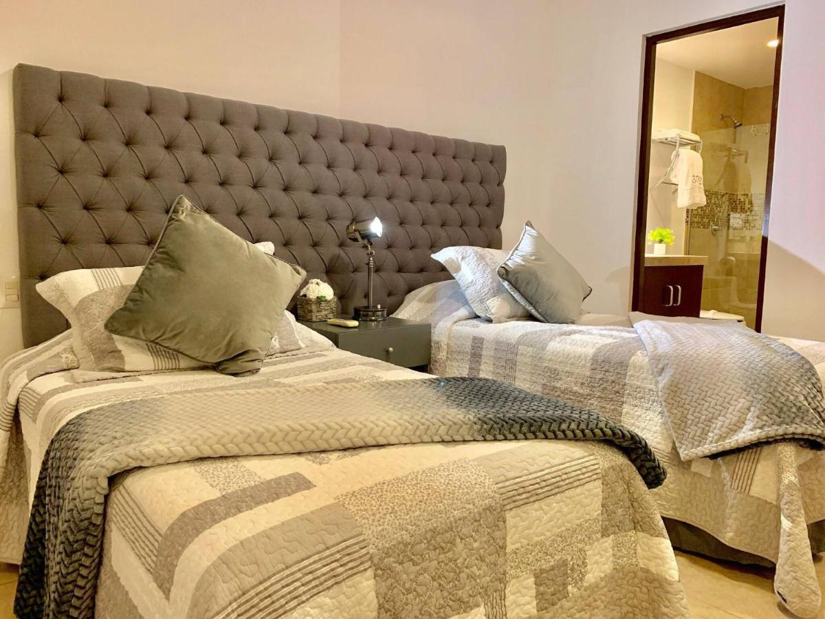 Apartment Sleeps 4-6-amazing 2 Bedroom Ph With Bbq Jacuzzi