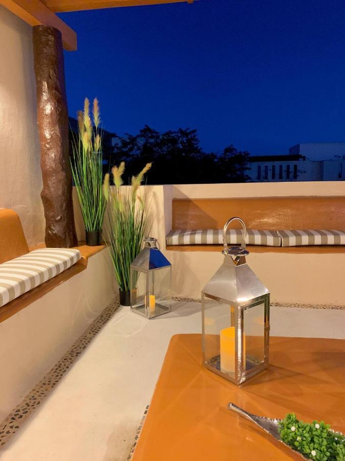 Apartment Sleeps 4-6-amazing 2 Bedroom Ph With Bbq Jacuzzi *