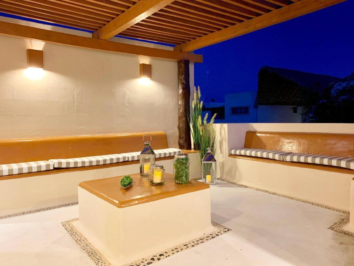 Apartment Sleeps 4-6-amazing 2 Bedroom Ph With Bbq Jacuzzi *