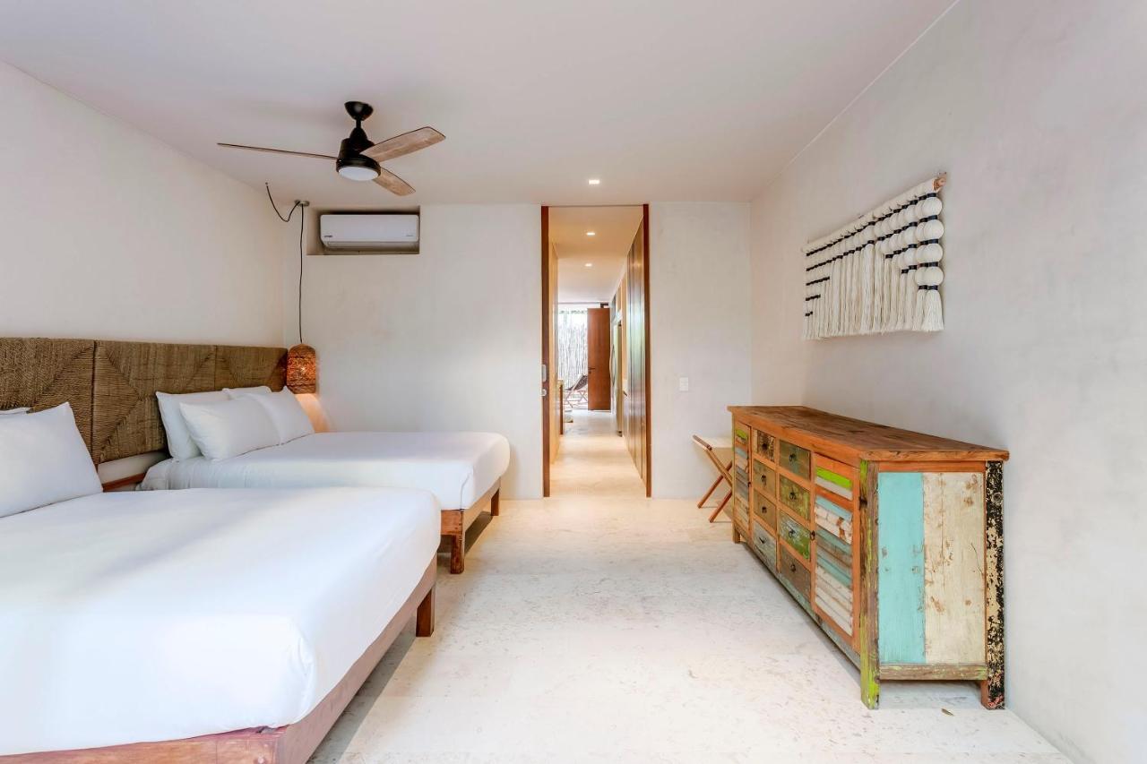 Gorgeous Flowy Space With Wrap-around Private Pool Apartment