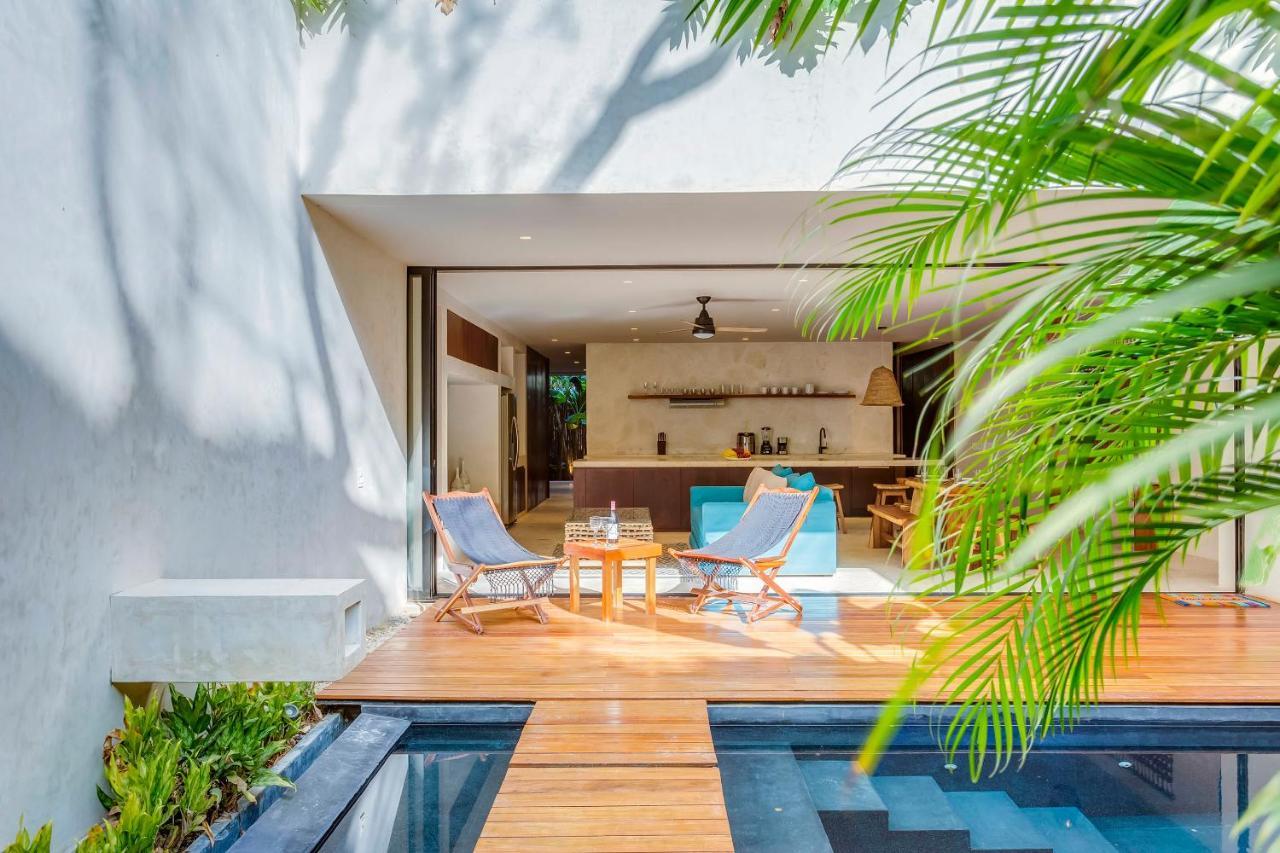 Gorgeous Flowy Space With Wrap-around Private Pool Apartment Tulum
