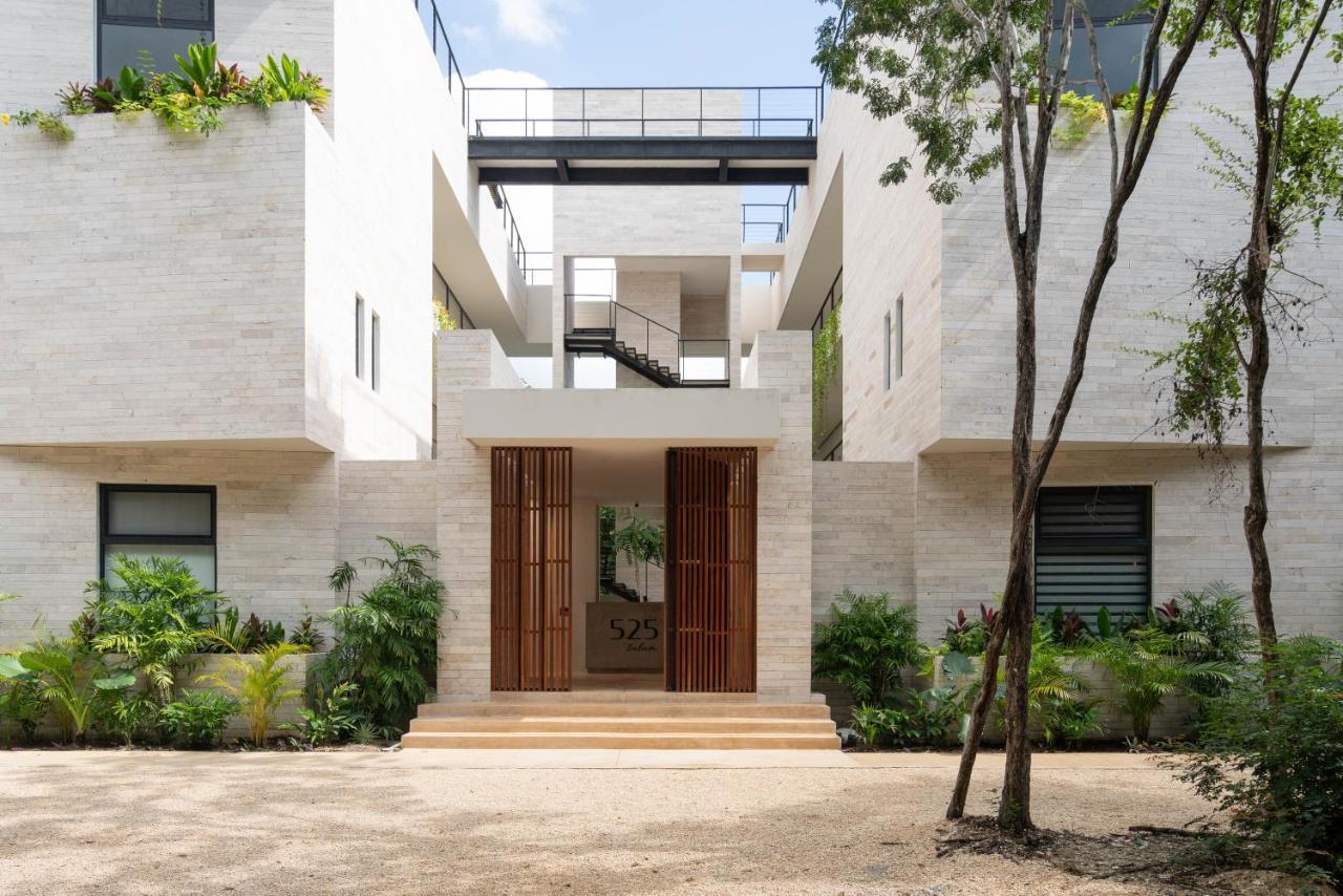 Stylish And Peaceful Jungle At 525 *