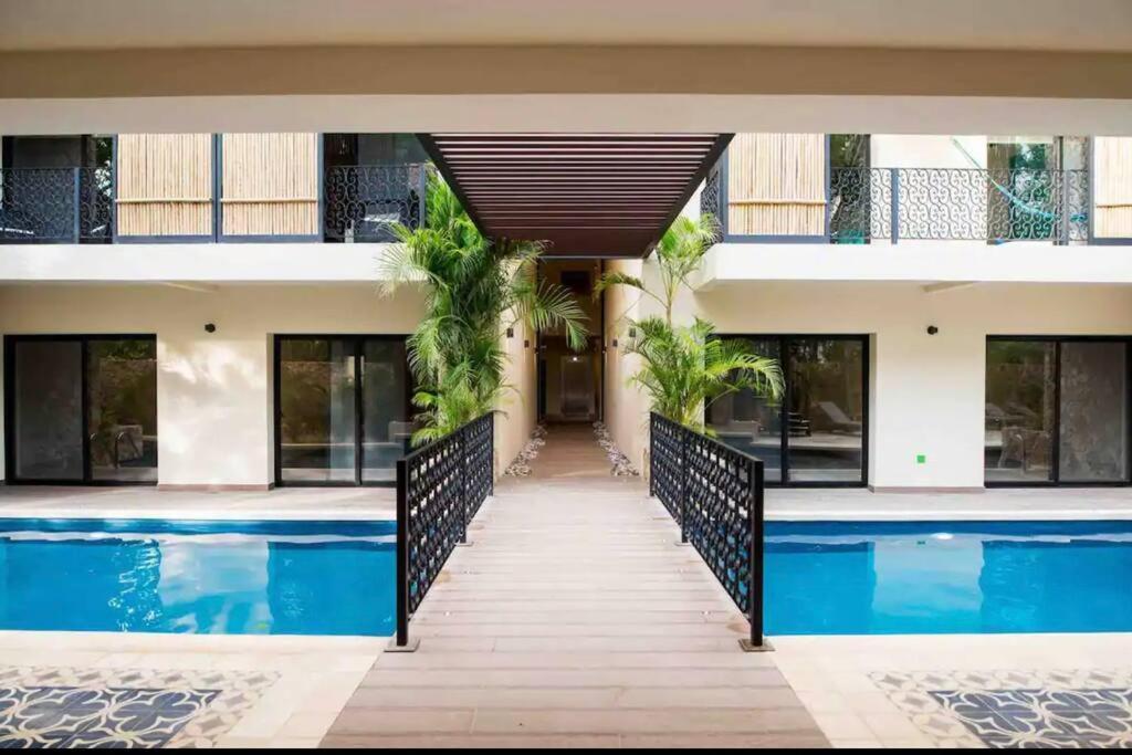 Apartment Chic Rooftop Ph, Private Pool, 1mi From The