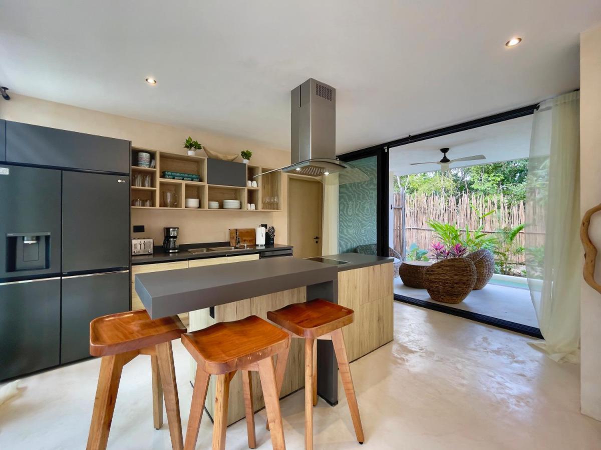 Jungle-chic Luxurious Villa